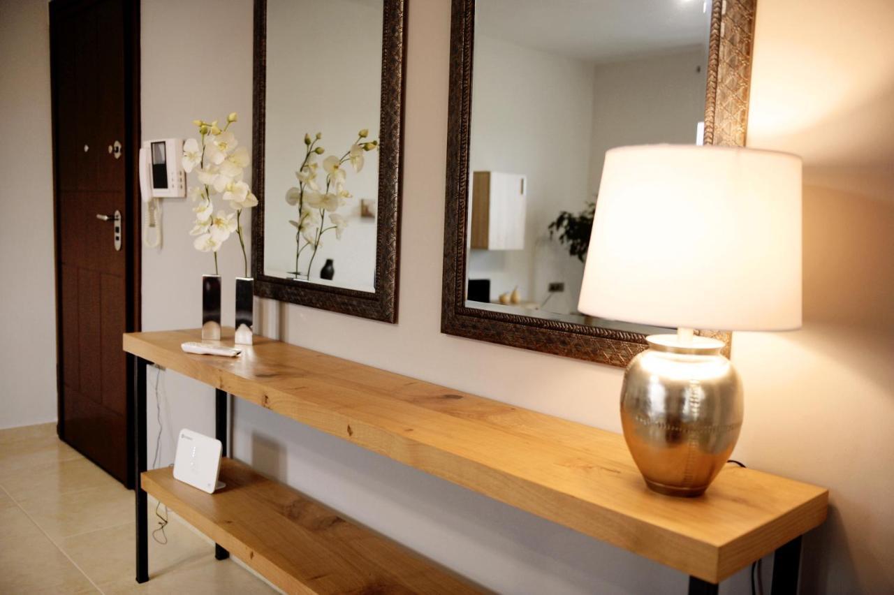 Onar Luxury Apartment Néa Péramos Extérieur photo
